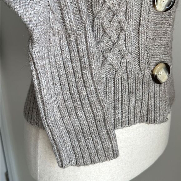 Women’s Gray Cable Knit Alpaca Wool Blend Cardigan Sweater Large Button Front - Picture 5 of 9
